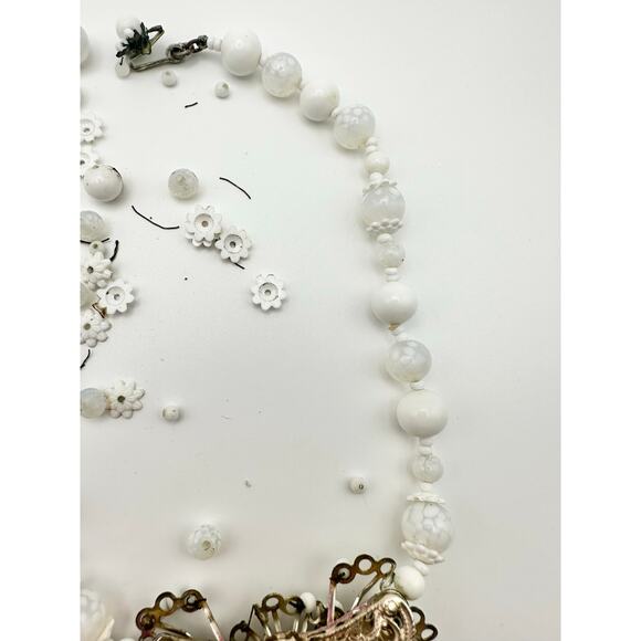 Miriam Haskell White Pearl Glass Beaded Necklace Clip Earring Set Needs Repair - Picture 4 of 8